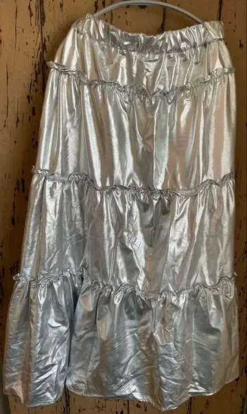 실버 플레어 롱 스커트