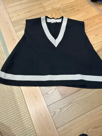 LEPHIJ V넥 니트 베스트