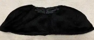 블랙 인조 모피 케이프