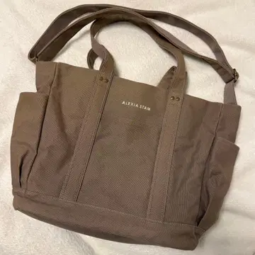 [ 새상품 ] ALEXIA STAM 브라운 토트백 마더백