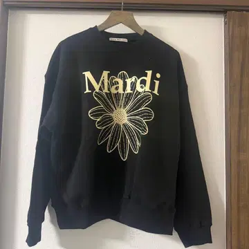 Mardi 꽃무늬 프린트 맨투맨 블랙 프리 사이즈