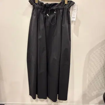 새상품 MARK STYLER 드로우 스트링 개더 스커트 (블랙)