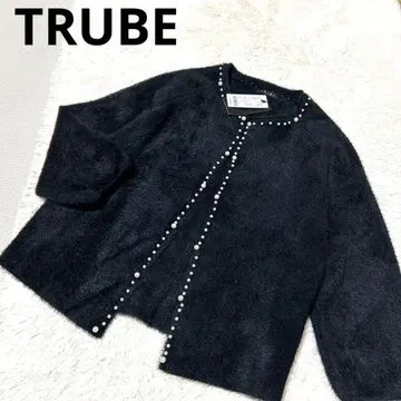 새상품 미사용 택 포함 TRUBE 펄 장식 샤기 니트 가디건