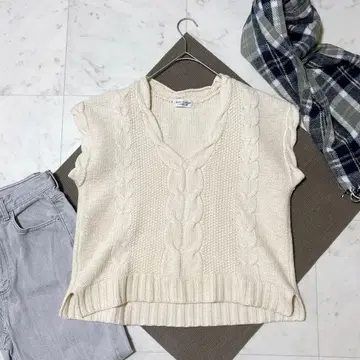 새상품급 허그아워 니트 베스트 케이블 니트 루즈핏 울 코튼