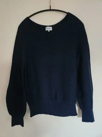 [ 매우 새상품급 ] 모가 네이비 니트 스웨터