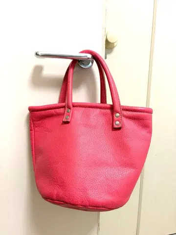 크림 컴퍼니 천연 가죽 토트 핑크