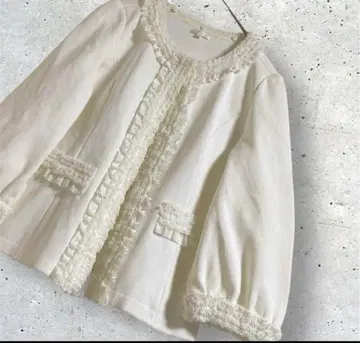 빅 사이즈! TO BE CHIC 화이트 프릴 노카라 자켓