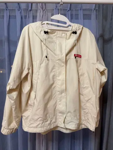 MILKFED. 후드 부착 아이보리 자켓