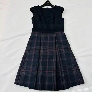 새상품급 최근 모델 ANAYI 자카드 체크 니들 절개 원피스