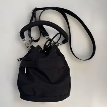 미사용 그린 라벨 릴랙싱 발수 드로스트 숄더백