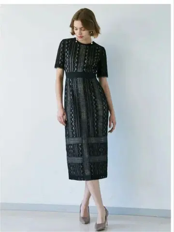 러그넘문 LADY 지오메트릭 레이스 드레스