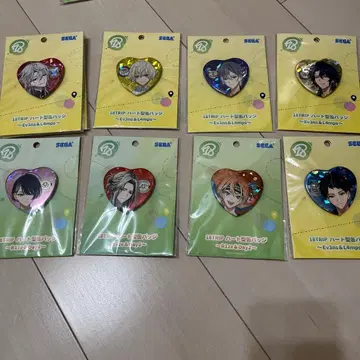 [ 미개봉 ] 18TRIP 하트형 캔뱃지 9세트