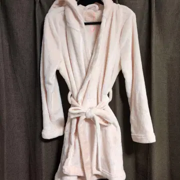 AMO STYLE 후드 부착 핑크 로브 거의 미사용