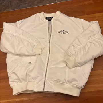 RODEO CROWNS 화이트 점퍼