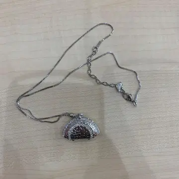 스와로브스키 동전 지갑형 목걸이