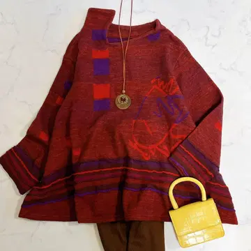 컨디션 최상 지우 센소유니코 변형 울 상의 지오메트릭 패턴 루즈핏 40