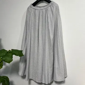 BEARDSLEY 그레이 플리츠 롱 스커트