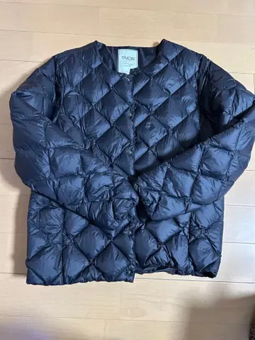 TAION CITY LINE 블랙 다운 자켓