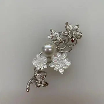 SILVER 실버 꽃과 진주의 엘레강트 브로치