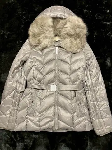 퍼 달린 후드 그레이 다운 자켓