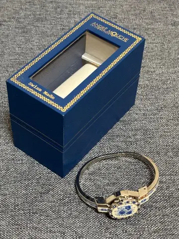 ANDRE MOUCHE 스위스산 실버 플라워 모티브 여성용 손목시계