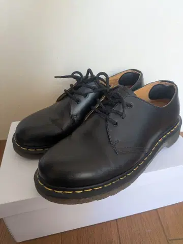 [ 중고 ] Dr 닥터마틴 3홀