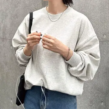 맨투맨 볼륨 소매 상의 andme