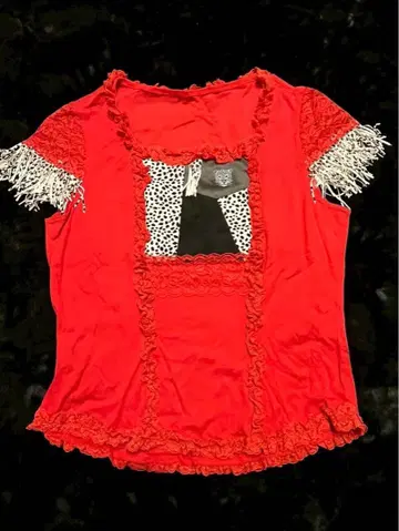 이타리야 레이스 장식 빨간색 반팔 T셔츠