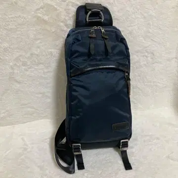 컨디션 최상 마스터피스 Lightning 슬링백 바디백