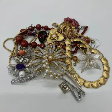 유품 정리 탑 귀찌 브로치 귀걸이 넥타이핀 커프스 단추 Y