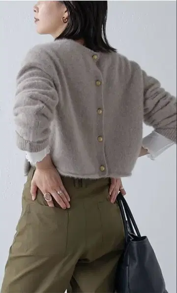 미사용 GALLARDAGALANTE 울 숏 가디건