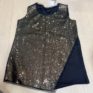 슬리브리스 상의 블랙 골드 L