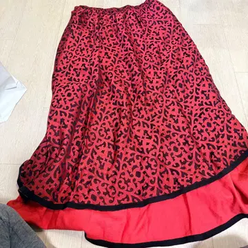 ARTISAN 플레어 스커트 빨간색 L 사이즈