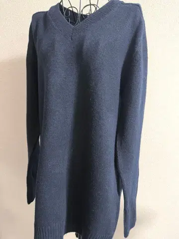 ZARA V넥 롱 니트 원피스 이용도 가능!