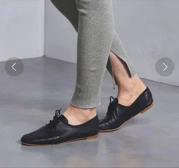 AURALEE (오라리) > 리브 슬릿 레깅스