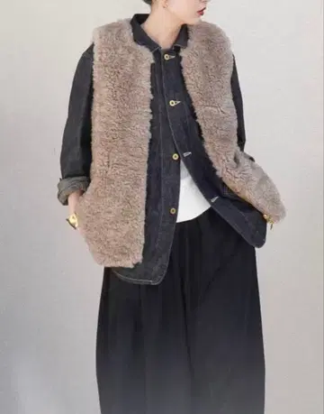 [ 새상품급 ] 캘런솔로지 2025aw 리버 퀼트 퍼 베스트