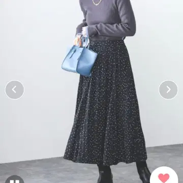 BEAMS HEART 도트 무늬 플레어 스커트