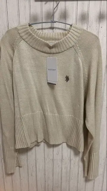 [ U.S. POLO ASSN. ] 컬러 & 보더 숏 기장 니트 아이보리