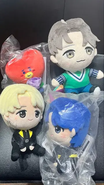 BTS 타이니탄 봉제 인형