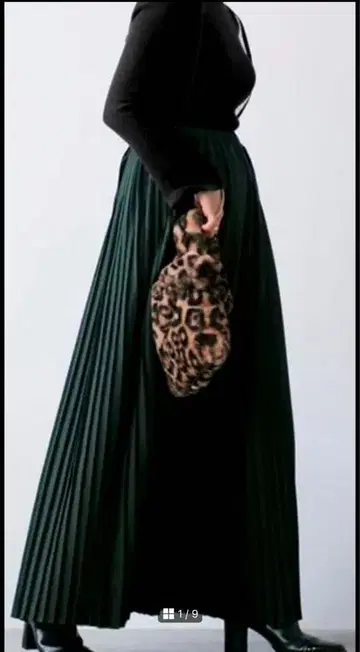 UNLIENS 다크 그린 플리츠 스커트 L 사이즈 부속물 없음