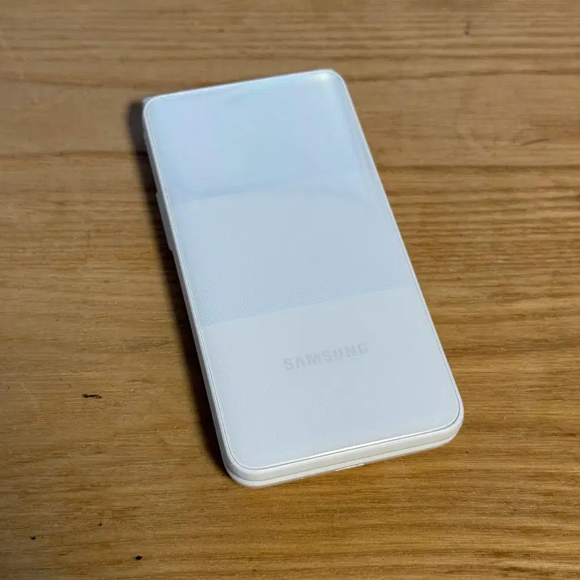 Samsung Galaxy Folder 2 White 16GB on Bunjang Global Site.