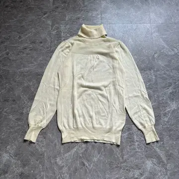 [ HusHush ] 해쉬아쉬 (2) 터틀넥 스웨터*니트*울 혼방