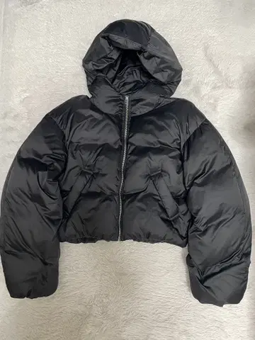 EMODA 크롭 다운 자켓 블랙