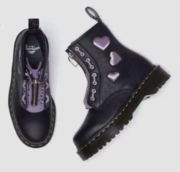 새상품 닥터마틴 지퍼 하트 8홀 부츠 UK6 퍼플 블랙