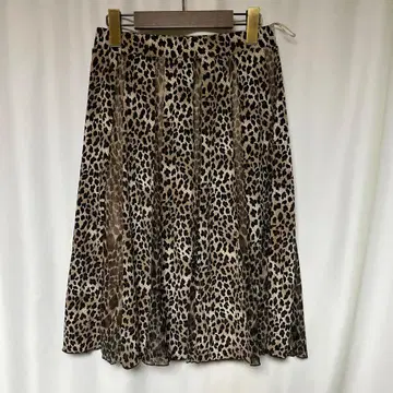REGINA ROMANTICO 레오파드 스커트 38