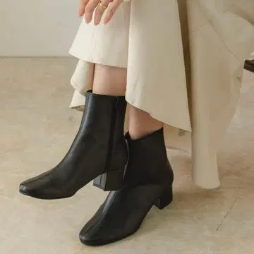 [ 컨디션 최상 ] RODESKO EMELINA 플레인 숏부츠 38