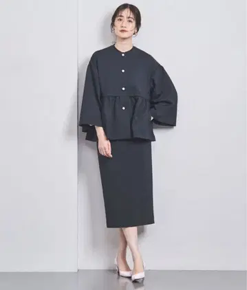 유나이티드 애로우즈 SPONGY 펄 모티브 노카라 자켓