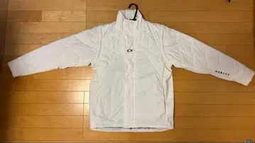 Oakley 화이트 자켓 탈부착 소매 포함