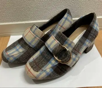 NUOVO 체크 무늬 버클 로퍼 중간 힐 사이즈 M