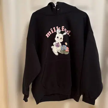 새상품급 MILKFED. 토끼 블랙 후드티